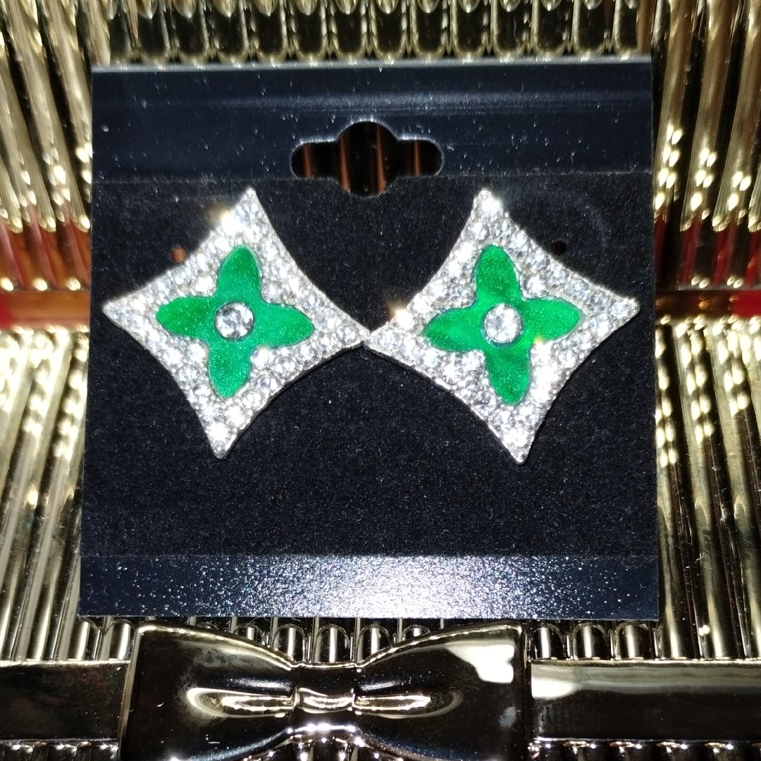 Elegant Green And Silver Earrings